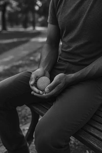 Using grounding to feel safe, keyword: nervous system grounding